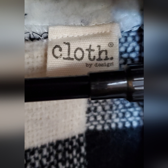 Black and Ivory Plaid Hooded Coat - Picture 6 of 9